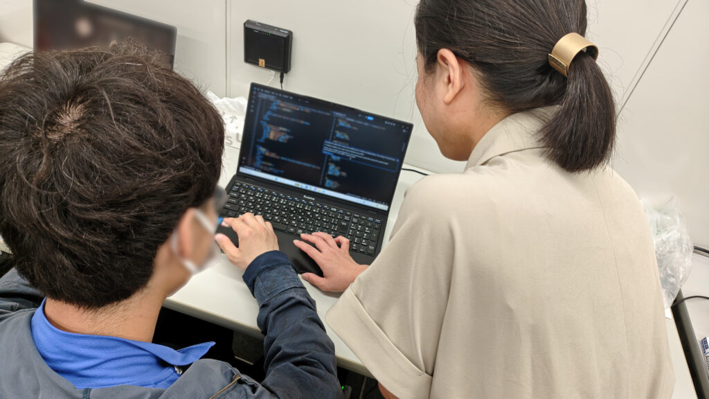 コードレビューの様子です。